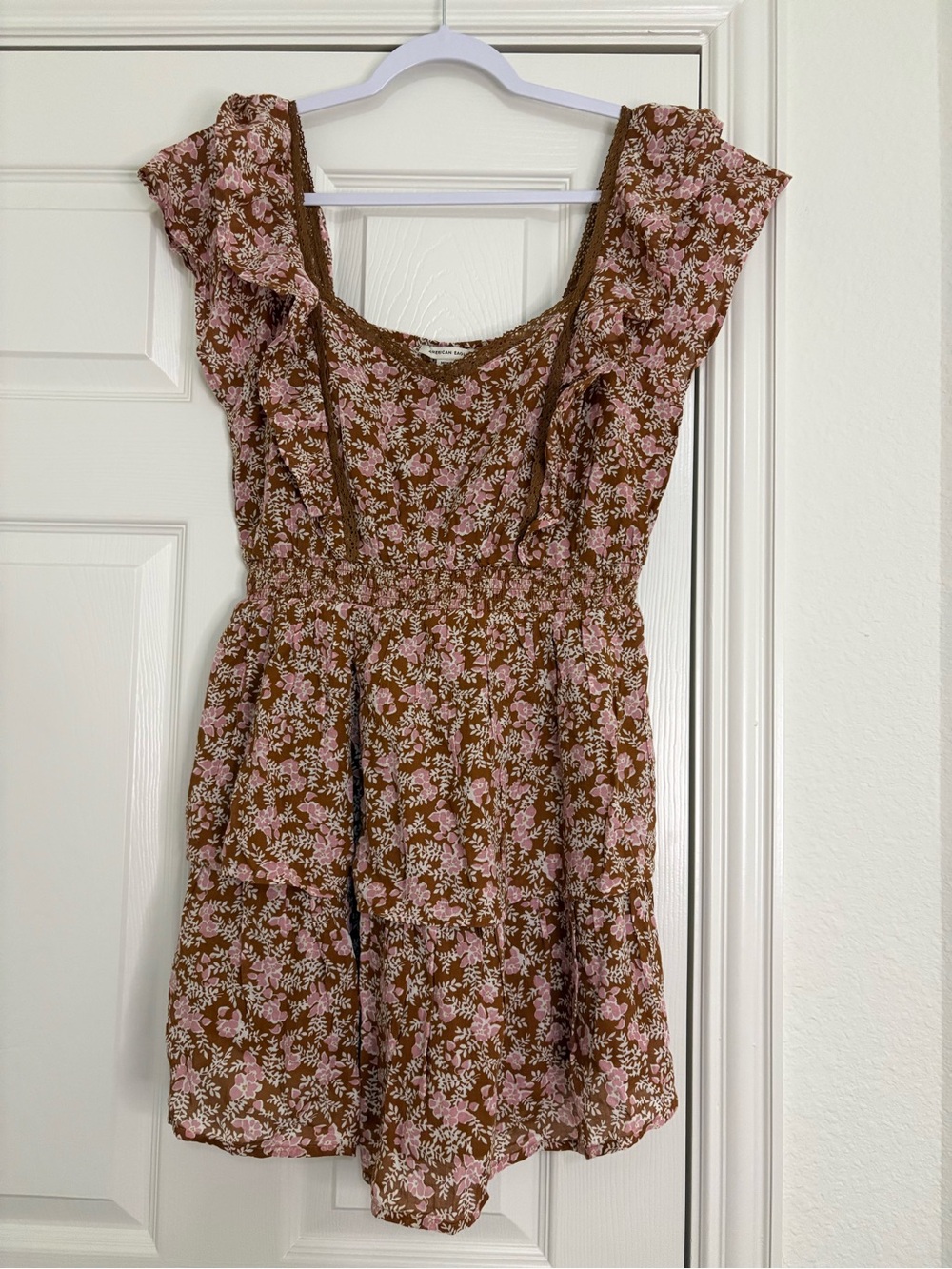 American Eagle Floral Ruffle Bottom Dress